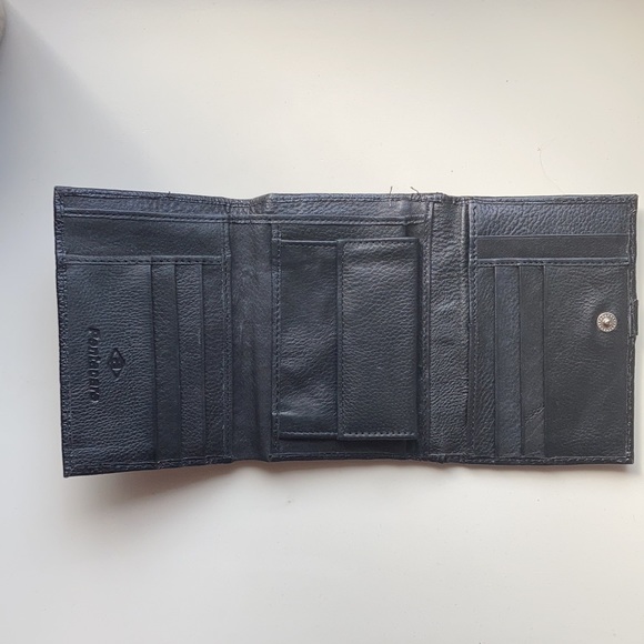 Pentacare Unisex Wallet - Picture 2 of 7